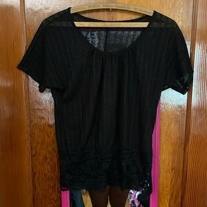 Black sheer lace hem tee S batwing scalloped hem scoop neck retro striped Deb